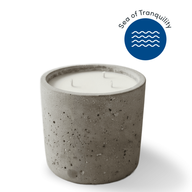 Concrete candle with three wicks